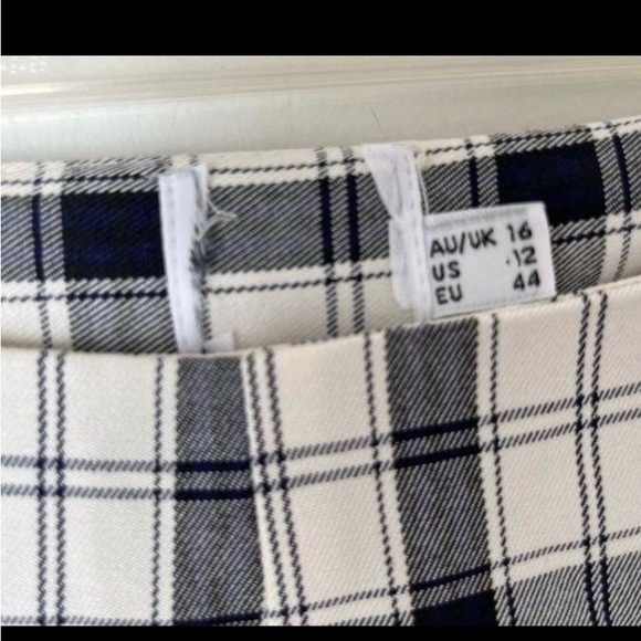 princess polly plaid pants - Picture 2 of 6
